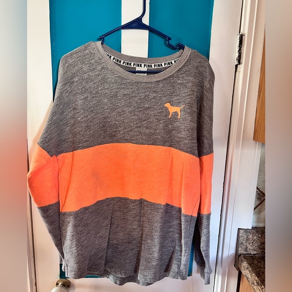 PINK SWEATSHIRT - Picture 1 of 2